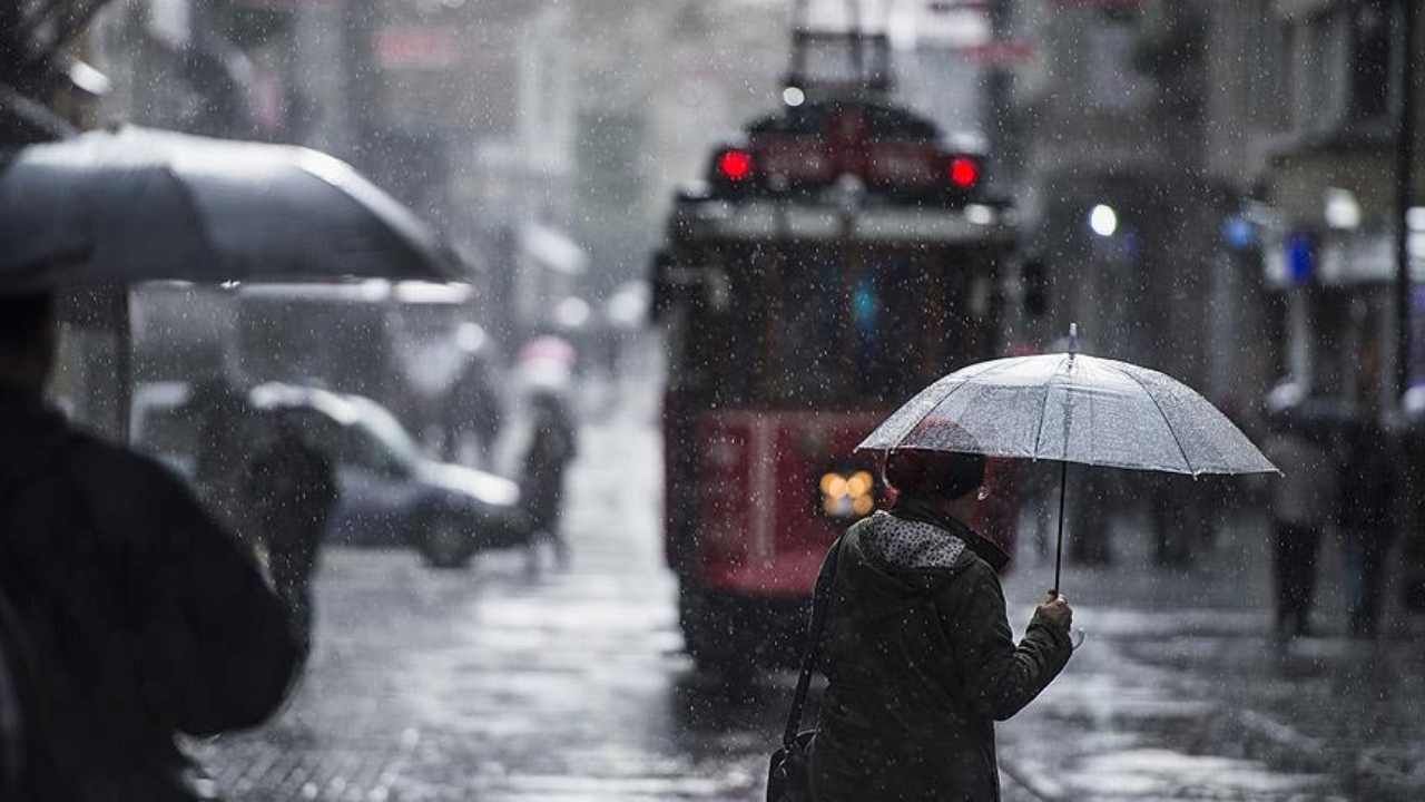 İstanbul için kuvvetli rüzgar ve sağanak uyarısı
