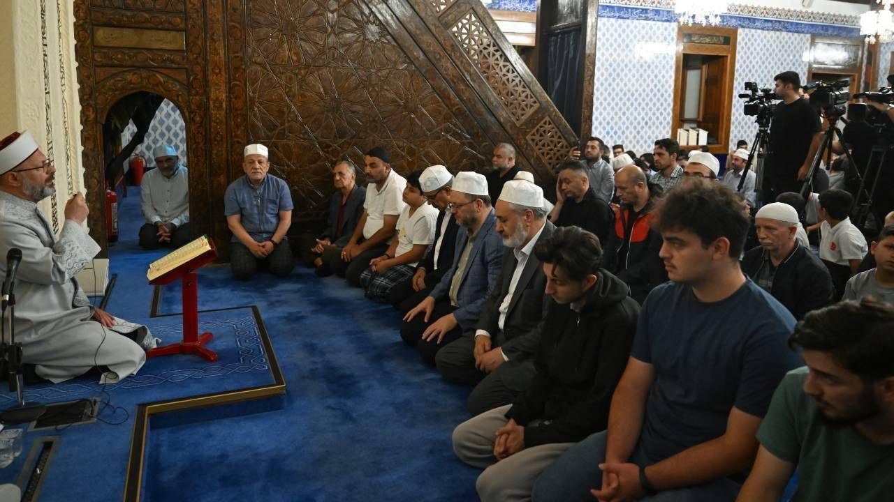 15 Temmuz şehitleri dualarla anıldı