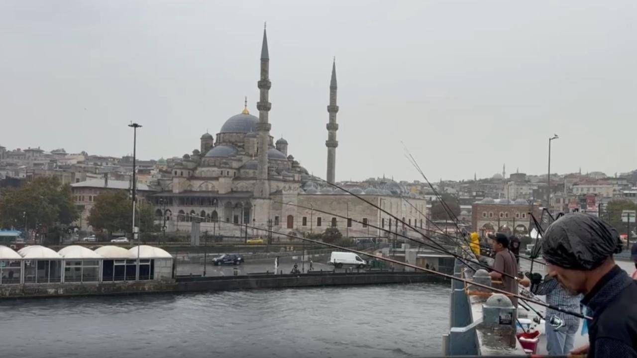 İstanbul güne yağışla uyandı