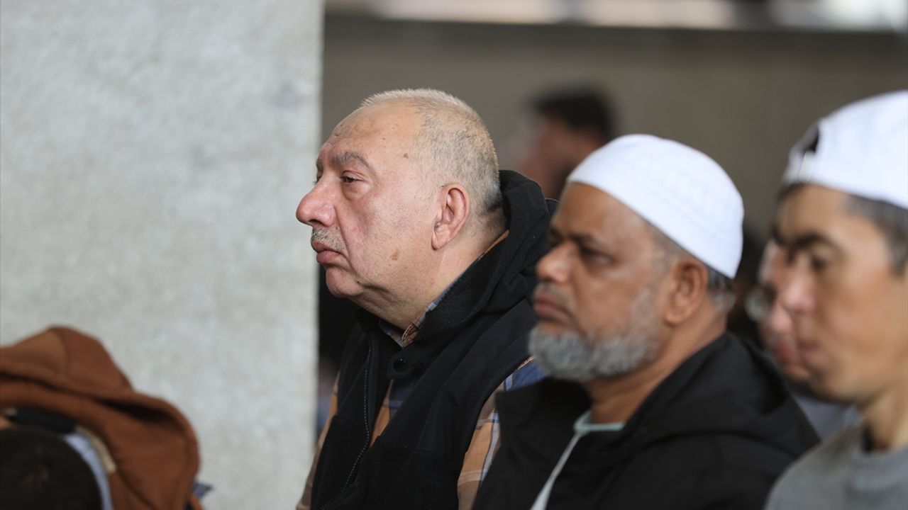 Gürcistan'da düşen kargo uçağında şehit olan askerler için Tiflis'te Kur'an-ı Kerim okundu