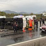 Büyükçekmece'de servis otobüsü devrildi