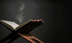 Fatiha suresinin Türkçe ve Arapça okunuşu ile meali