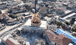 Başkan Altay: Hatay Habib-i Neccar Camii’nin yeniden imal edilen ahşap kubbesi yerine yerleştirildi