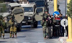 İşgalci İsrail Batı Şeria'da 8 kişiyi gözaltına aldı