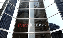 Fitch, Ukrayna'nın kredi notunu yükseltti