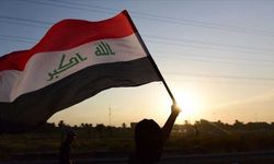 Irak’ın Kut şehrinde bir alışveriş merkezinde çıkan yangında 61 kişi öldü