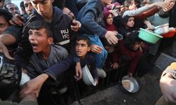 Soykırımcılar yardım girişini durdurdu! Gazzeliler açlık ve susuzlukla mücadele ediyor
