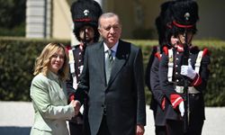 Cumhurbaşkanı Erdoğan, İtalya'da resmi törenle karşılandı