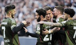 Beşiktaş Dolmabahçe'de farka koştu!