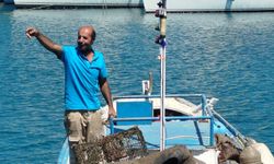 Muğla'da denizden 2 ton atık çıkarıldı