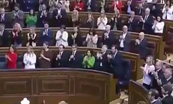 İspanya'nın İsrail'e silah satışını yasaklayan yasayı onayladığı anlar