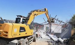 Bursa'da yapılan 25 kaçak yapı yıkıldı