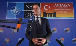 Rutte'den Türk savunma sanayine övgü dolu sözler