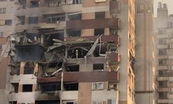 Şeria'daki birçok bölgeye baskın düzenleyen İsrail ordusu Filistinlilere ait yapıları yıktı