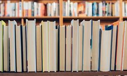 Şair ve yazar Şakir Kurtulmuş ile gazetecilikten editörlüğe