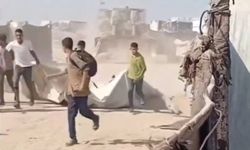 İsrail ordusunun, Gazze'de yardım bekleyenlere saldırısında 21 Filistinli hayatını kaybetti