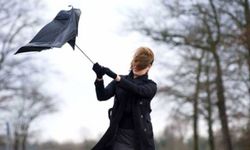 Konya'da şiddetli rüzgar hayatı olumsuz etkiledi