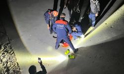 Baraj kenarındaki 4 metre yükseklikten düşen kişiyi AFAD kurtardı