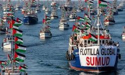 Tunuslu akademisyen ve sanatçılar Küresel Sumud Filosu'nda