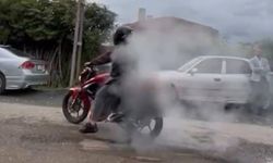 Motosikletiyle "teker yakan" sürücüye 6 bin 498 lira ceza kesildi