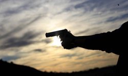 Uşak'ta polise silahlı saldırı