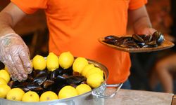 Midye ve kumpir yiyen anne ve çocukların vefat ettiği olayda 4 gözaltı!