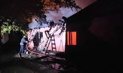 Erzincan'da ev yangını: 2'si çocuk 4 kişi kurtarıldı