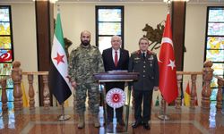 Bakan Güler, Suriye Genelkurmay Başkanı Tümgeneral Nasan'ı kabul etti