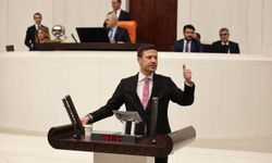 AK Parti'li Baykoç'tan Beşikçioğlu'na çok sert çıkış: İş yaptığını görmedik, film setinde geziyor!