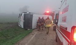 Balıkesir'de öğrenci servisi devrildi: 9 yaralı