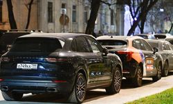 Rusya’da yüzlerce Porsche sahibi araçlarını çalıştırmakta sorun yaşadı