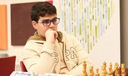 Milli satranççı Erdoğmuş, Fransız şampiyonu mat etti