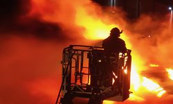 Düzce'de strafor fabrikasında yangın