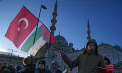 İsviçre'de barda çıkan yangında 40 kişi öldü