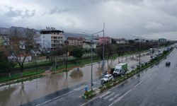 Aydın'da sağanak yaşamı olumsuz etkiledi
