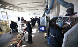 Bursa'da meslek liseliler atıl malzemeleri geri dönüşüme kazandırıyor