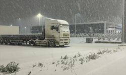 İstanbul'da bazı bölgelerde kar yağışı etkili oluyor