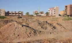 Sudan'ın başkenti Hartum'da HDK'nin sivilleri rastgele gömdüğü toplu mezarlar açılmayı bekliyor