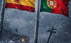 İspanya ve Portekiz'de felaket! Ülke karanlığa gömüldü