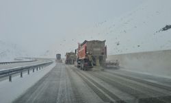 Erzincan-Sivas kara yolu ulaşıma kapandı