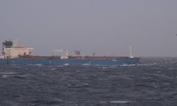 Fransa Akdeniz'de Rus petrol tankerine el koydu