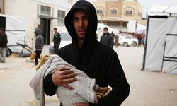 Gazze'de insanlık donuyor: 10 çocuk soğuktan can verdi