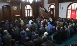 Yeniden inşa edilen Gazze Şehitleri Camii ibadete açıldı