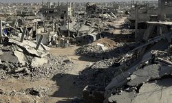 Gazze’de İsrail zulmü sürüyor! Çöken binalarda 4 kişi vefat etti