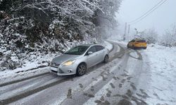 Karadeniz'deki 3 ilde 233 köy yolu ulaşıma kapandı