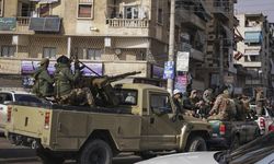 YPG'den kaçan 100 terörist Suriye'ye teslim oldu