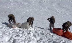 Hakkari kırsalında 348 kilogram uyuşturucu ele geçirildi