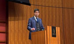 Trump, Fed'in başkanlık adaylığına eski Fed yetkilisi Warsh'ı seçti