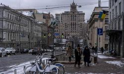 Ukrayna'da başkent Kiev'in de olduğu birçok şehirde elektrik kesintileri yaşanıyor