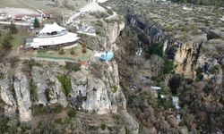 Türkiye'nin ilk cam seyir terasına ziyaretçi akını